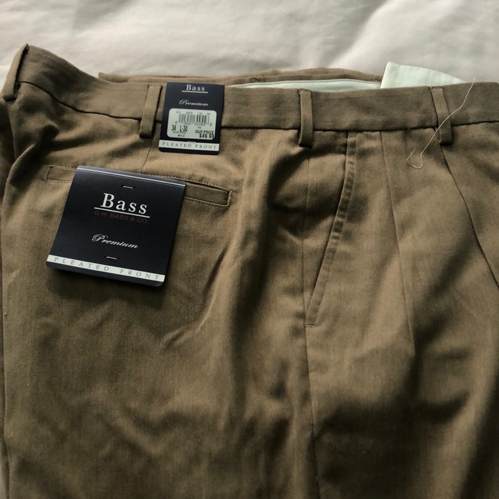 NWT, Bass dress pants, Pleated front, 34x30,brown